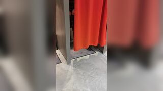 Dressing room without panties