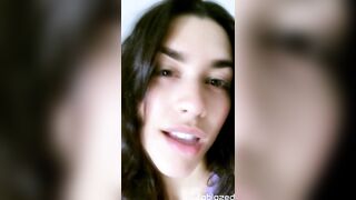 Cara Inocente o De Diablita? (loop)