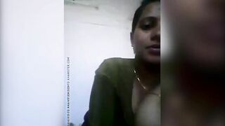 Mallu aunty Showing Boobs to Nephew Boyfriend Affair