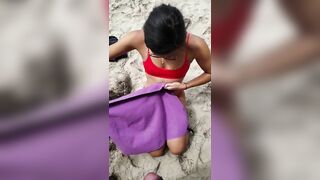 Singaporean instagramer jaqlovesthesa, sex on a public beach