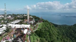 Risky Sex on Ferris Wheel! he couldn't Pull out