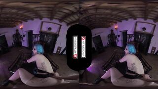 VR Cosplay X Emo Alessa Savage Will Get Best Of You VR Porn