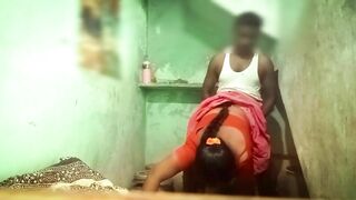 Tamil aunty cheating unkle in bathroom