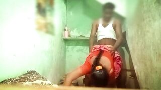 Tamil aunty cheating unkle in bathroom