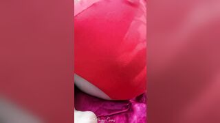 Risky PARK MASTURBATING SQUIRTING all over while watching the man