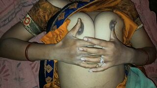 DESI INDIAN BHABI SHOWING BOOBS- CLEAR HINDI AUDIO, BIG BOOBS, DIRTY TALK