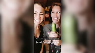 Deux belle sœur MILF bisexuelle se baise HARD avec des courgettes