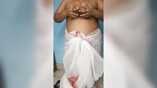 Sexy bhabi ki Saree kholi - Hindi Sex