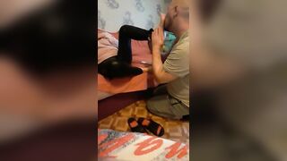 FOOT WORSHIP AND MASSAGE CAM2