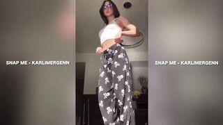 Teen does "BUSS IT" TIKTOK NAKED - Karli Mergenthaler