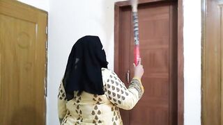 Priya Aunty Ko Jabardast Choda Dea padosi - Indian Desi MILF Aunty Fucked By Her Devar in Alone Room When Swipeing House