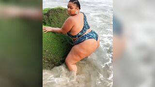 LIZZO SEXY INSTAGRAM VIDEOS 2