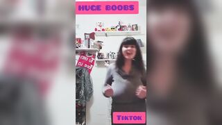 Huge Boobs tiktok (WATCH FULL VIDEO)