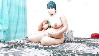 Perfect Body Muslim Bbw Showing Tits and Pussy