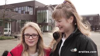 Heißes Vergnügen in der Universitätsbibliothek mit Holly und Ida