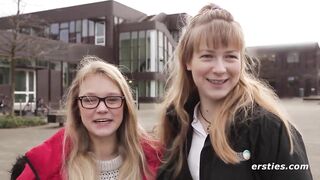 Heißes Vergnügen in der Universitätsbibliothek mit Holly und Ida