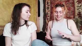 Ersties - Intensive Squirting-Action mit Zora und Innana