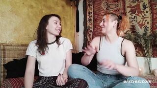 Ersties - Intensive Squirting-Action mit Zora und Innana