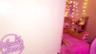 MY FRIEND TEMPTS ME AND WE END UP FUCKING IN THE CLOSET - BLONDIE FESSER