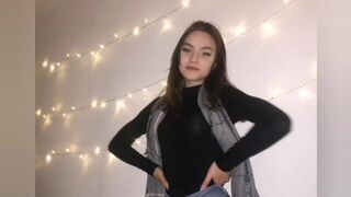 Cum challenge on Liliy jerk