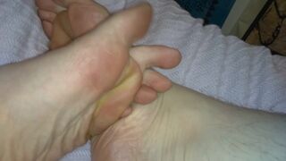 Foot Fetish Exhibitionist PinkMoonLust Hairy Girlfriend Hirsutism Hairiest Onlyfans PAWG Feet Foot