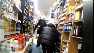 CARLA-C, Stroll in the shops